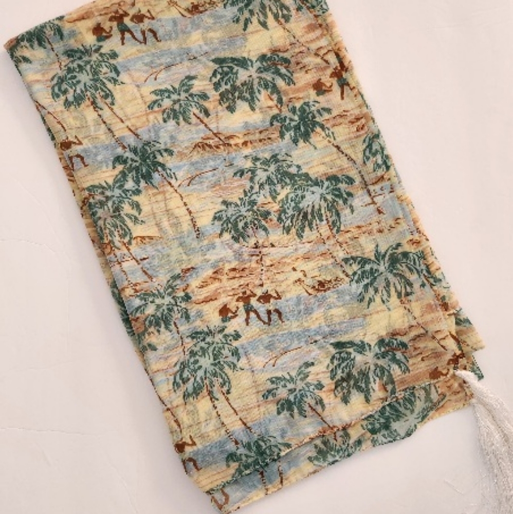 Sarong - Picture 2 of 4